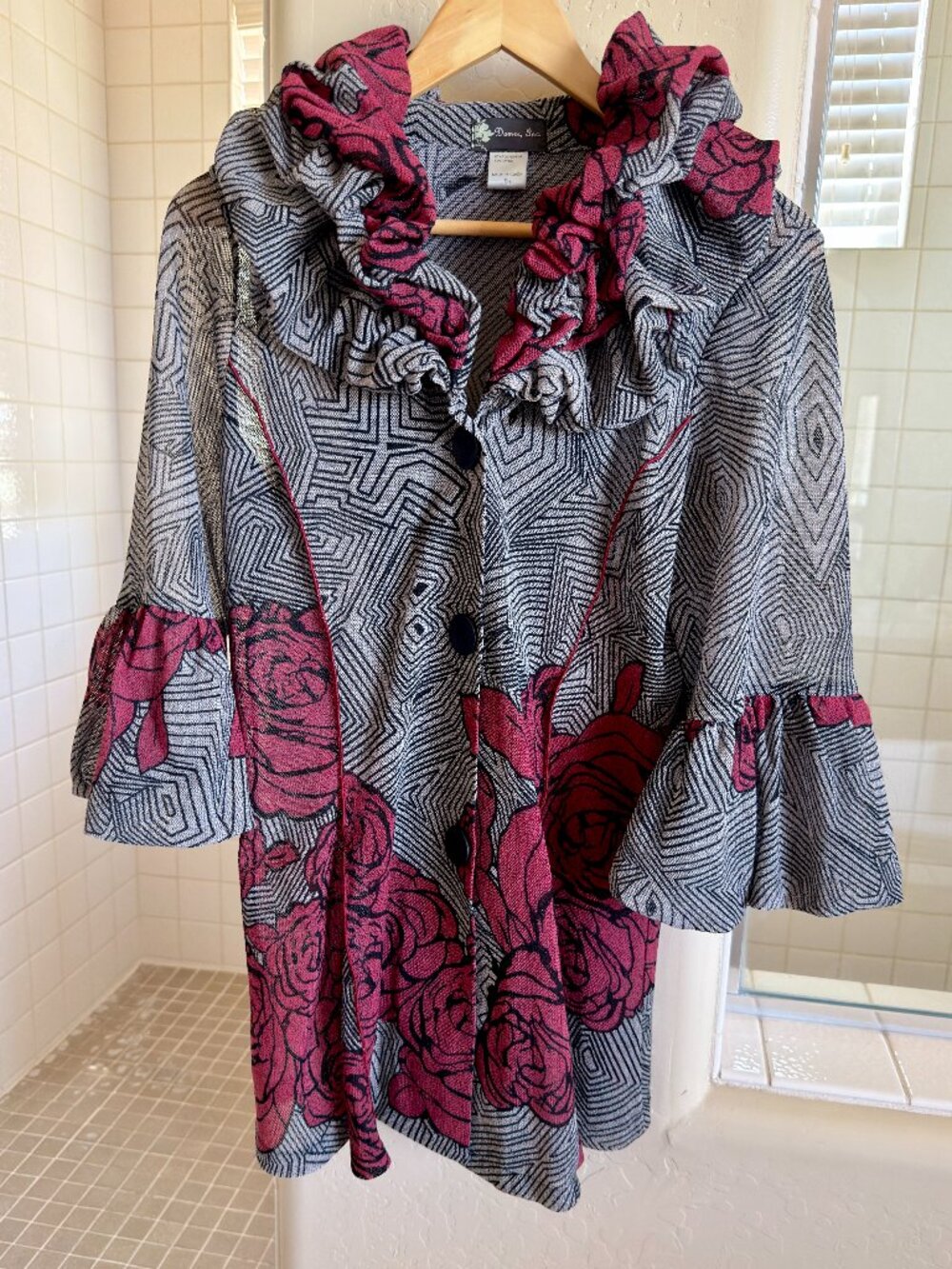 Damee, Inc. One of a Kind blouse/Jacket